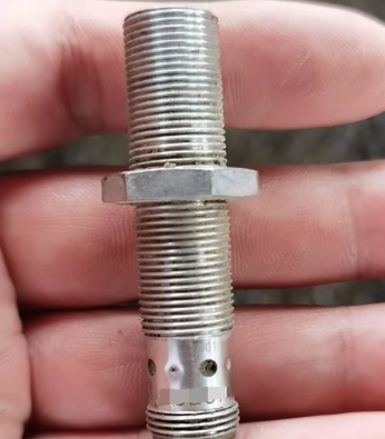 维进口铣刨机后轮转向传感器24761