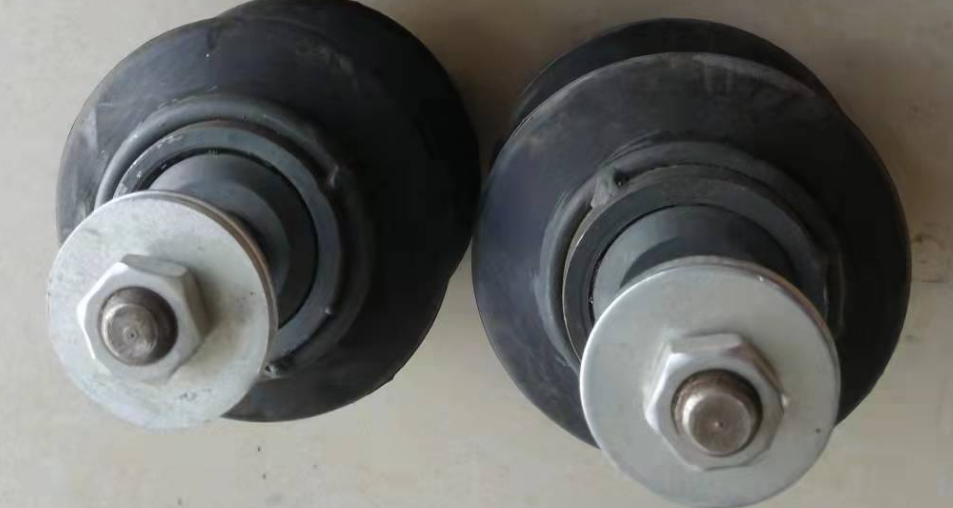 进口铣刨机导向轮54954